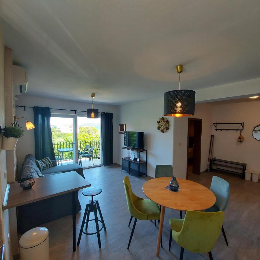 Apartments Batistic スペタルスカ・ドラガ エクステリア 写真