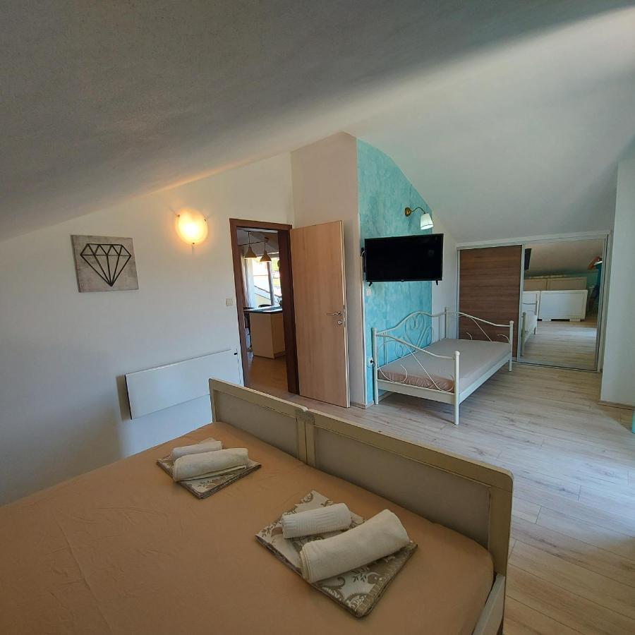 Apartments Batistic スペタルスカ・ドラガ エクステリア 写真